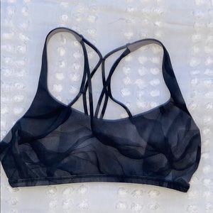 Lululemon Free to be Zen Bra